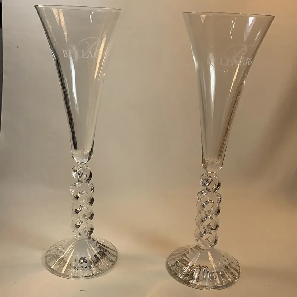 Bellagio Hotel Resort Casino 2000 Glass Crystal Champagne Flutes 8 Ounces Each